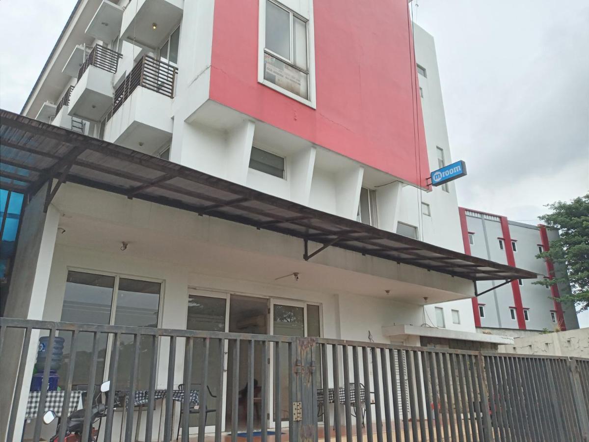 M Room Residence Tangerang Dış mekan fotoğraf